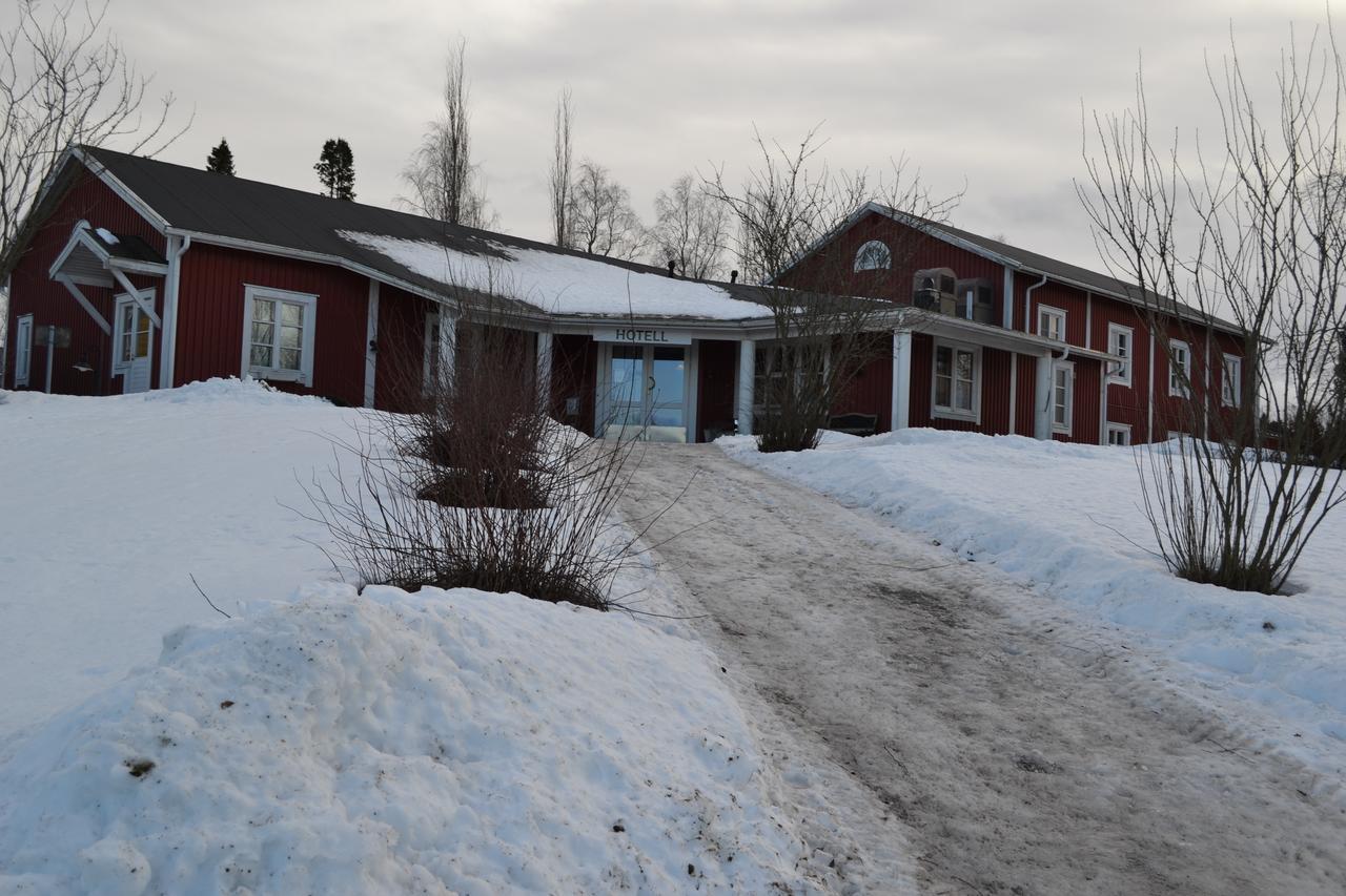Juthbacka Hotell Uusikaarlepyy Buitenkant foto