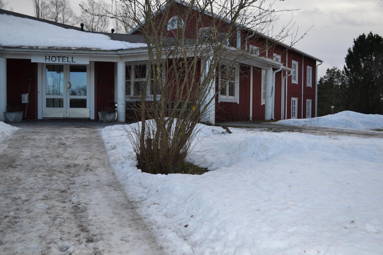 Juthbacka Hotell Uusikaarlepyy Buitenkant foto