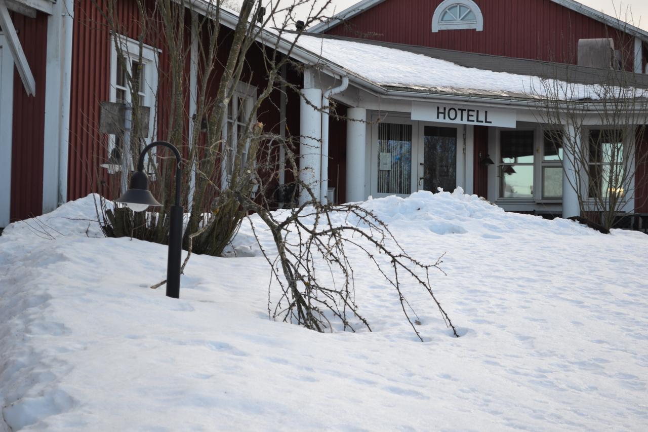 Juthbacka Hotell Uusikaarlepyy Buitenkant foto